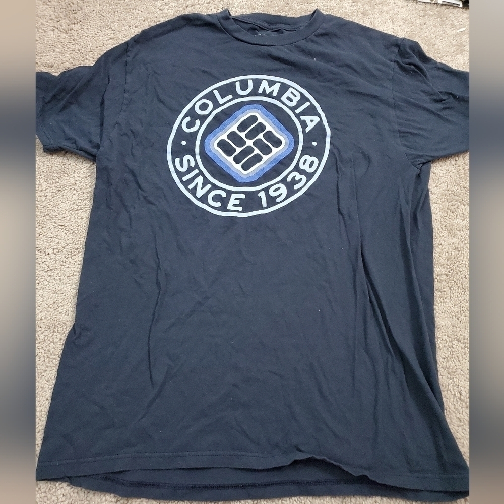 Columbia Branded Tshirt